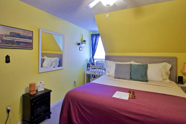 Blacks Burg Bed & Breakfast Huckleberry King